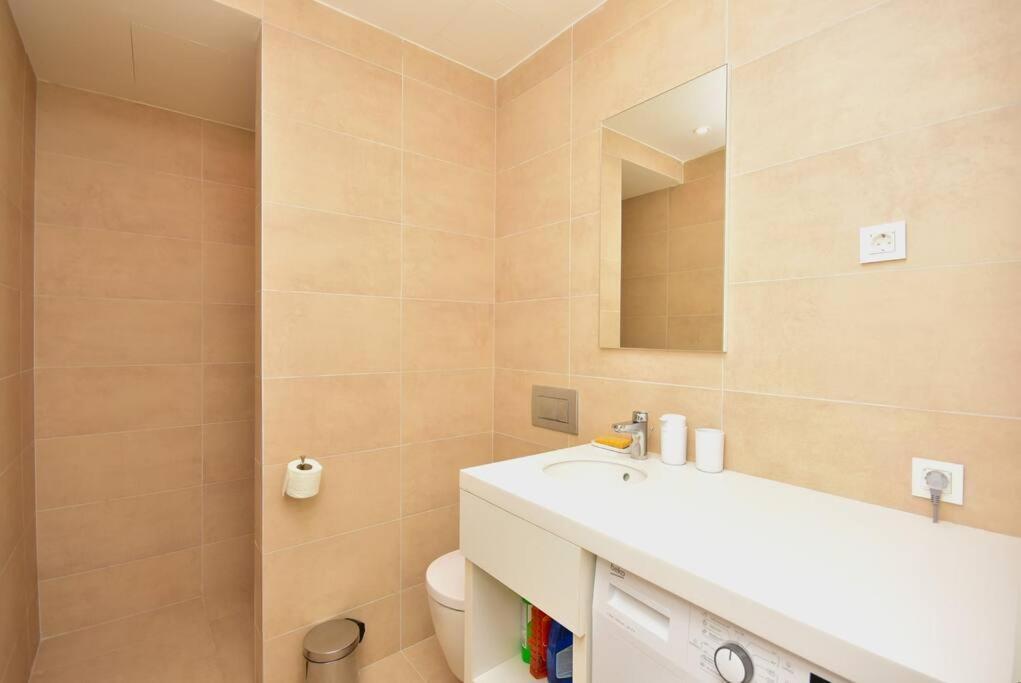 Apartment Brand New ! Seaside With Poolview & Parking Budva